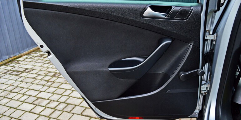 image_12_18-09-2025_10-36-14