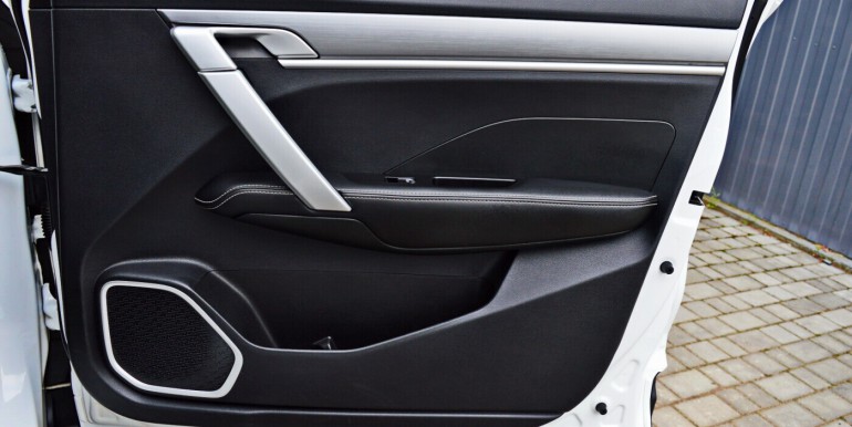 image_07_03-10-2025_18-19-10