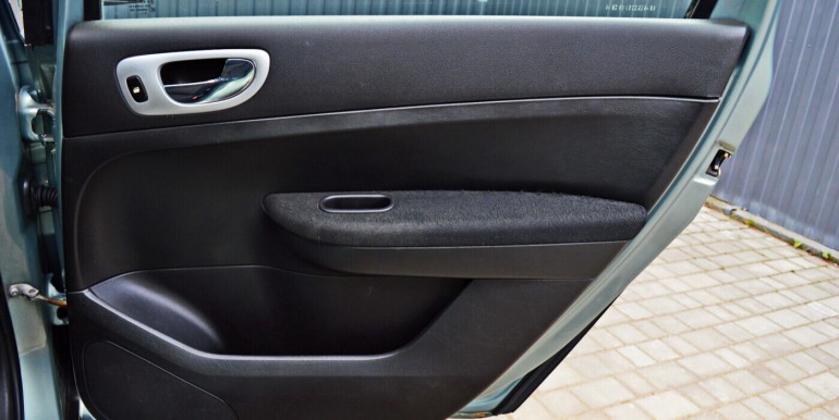 image_09_03-10-2025_18-15-39