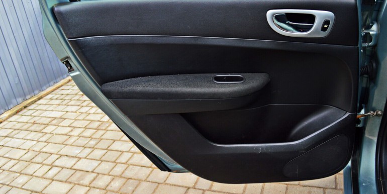 image_12_03-10-2025_18-15-39