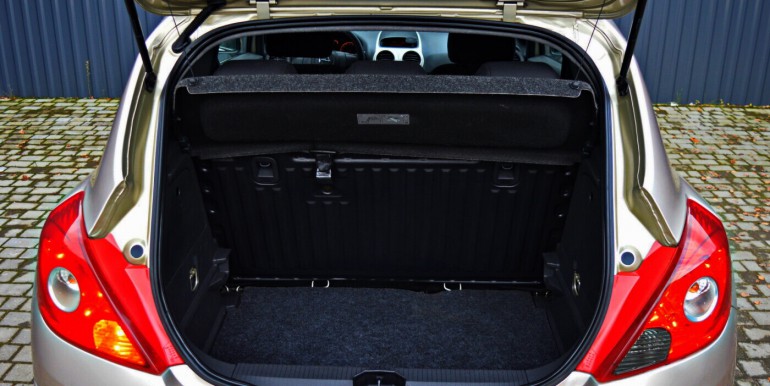 image_12_06-11-2025_16-22-57