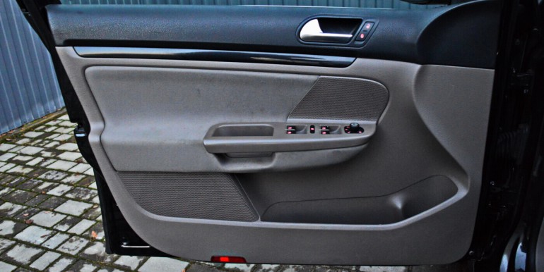 image_15_16-11-2025_11-20-51