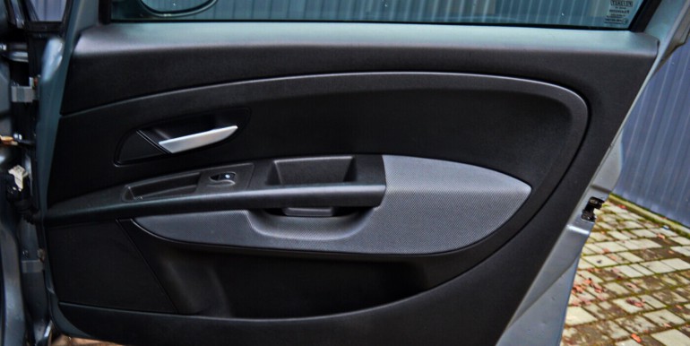 image_08_06-12-2025_17-15-52