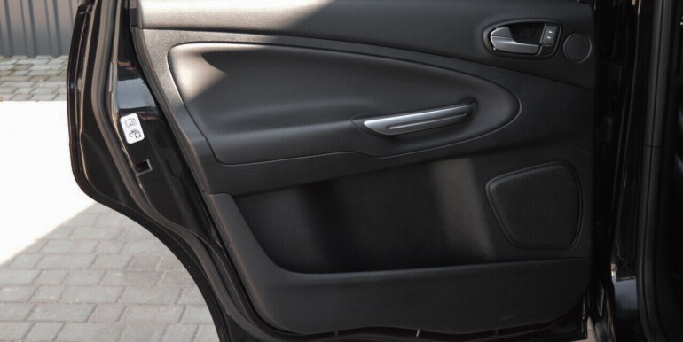 image_13_03-12-2025_10-51-33