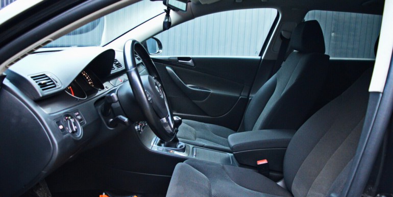 image_16_12-12-2025_17-10-14