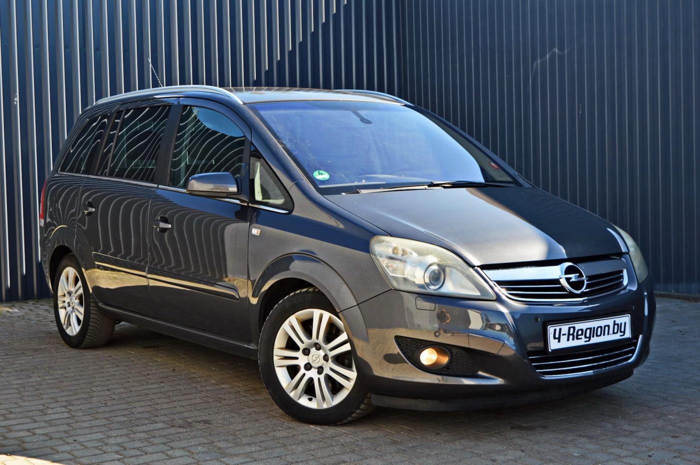 Opel Zafira B Рестайлинг 7 мест